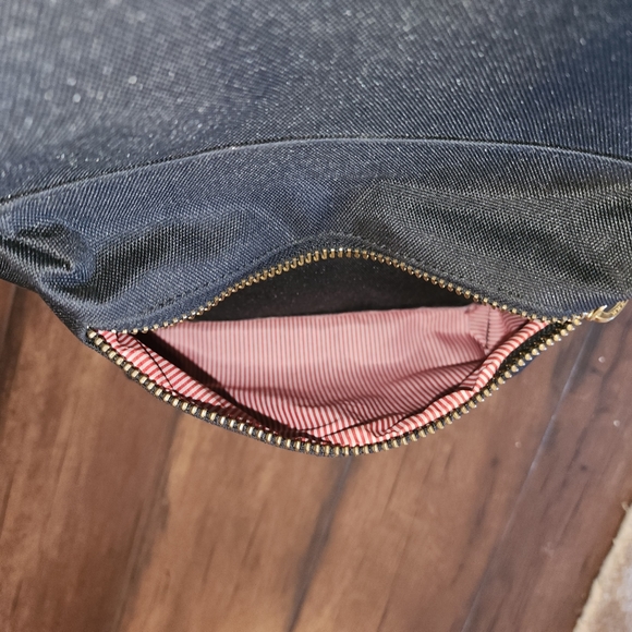 Herschel Classic Backpack - Picture 6 of 6